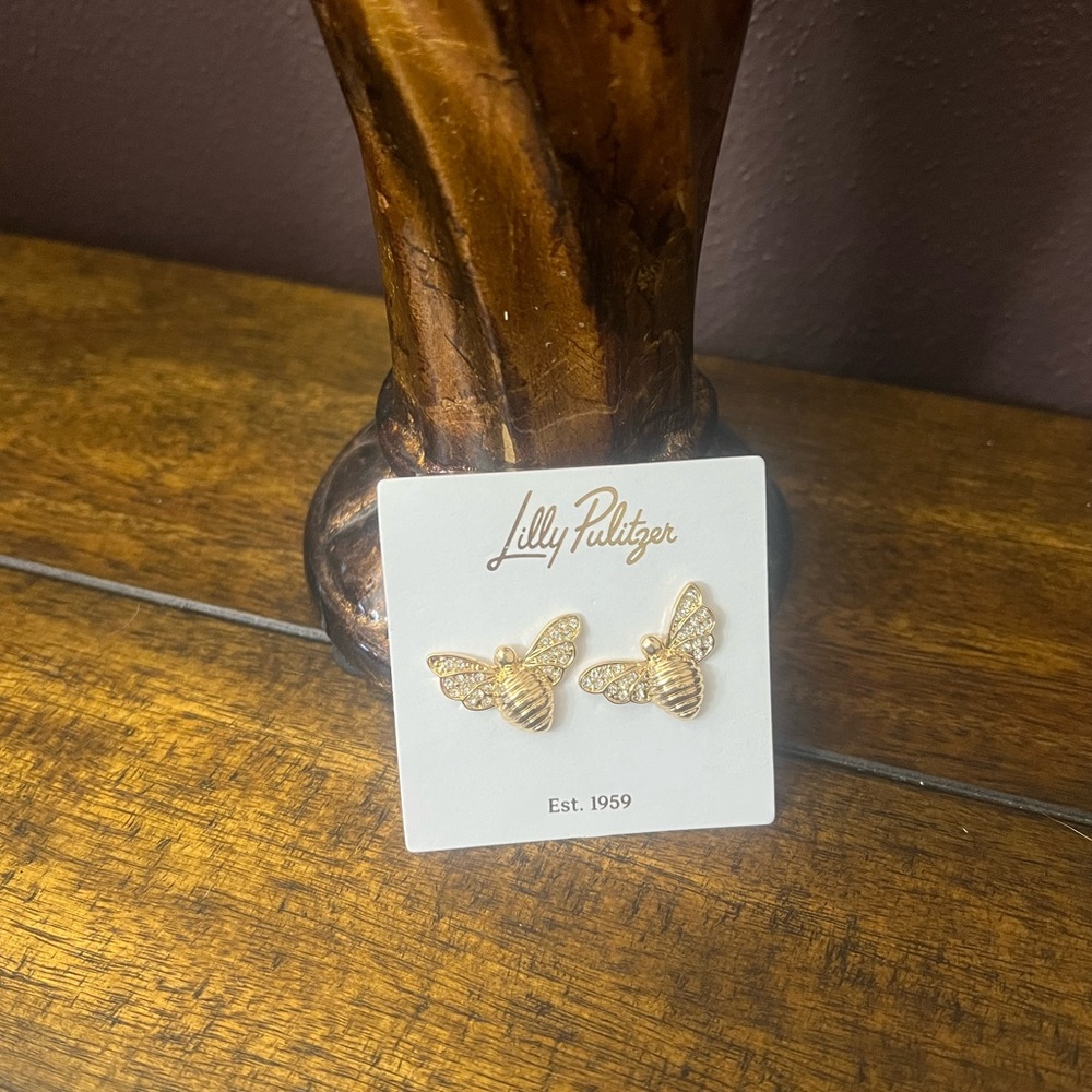 ✨NWT - Lilly Pulitzer Gold Bee Earrings✨ - Picture 2 of 4
